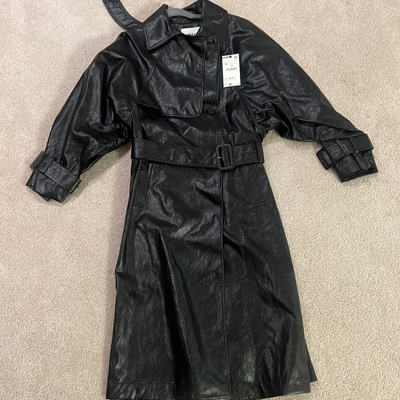 Zara belted faux leather trench coat - Picture 10 of 13
